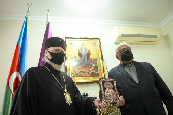 Православную икону, найденную в Гадруте, передали в храм Русской церкви в Баку - Sputnik Азербайджан