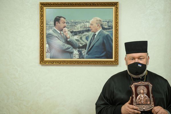 Православную икону, найденную в Гадруте, передали в храм Русской церкви в Баку - Sputnik Азербайджан