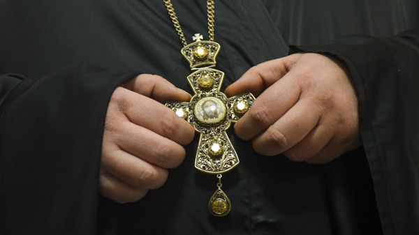 Православную икону, найденную в Гадруте, передали в храм Русской церкви в Баку - Sputnik Азербайджан