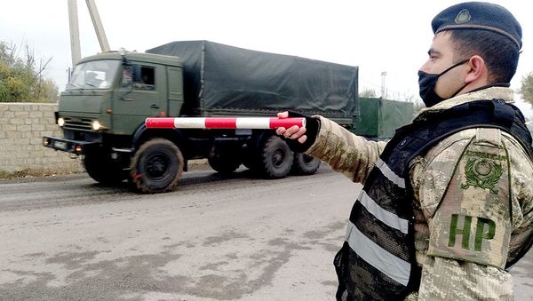 Российским миротворцам в Карабахе доставили материально-технические средства - Sputnik Азербайджан