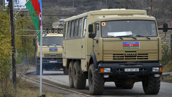 Колонна с азербайджанскими военными в Лачинском районе, фото из архива  - Sputnik Азербайджан