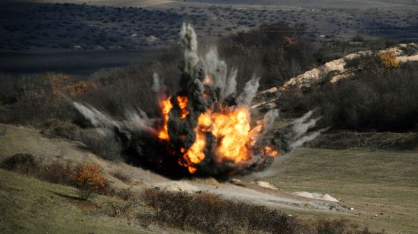 Подрыв боеприпасов, фото из архива - Sputnik Азербайджан