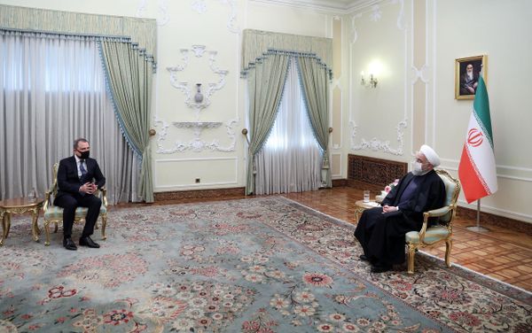 Министр иностранных дел Азербайджана Джейхун Байрамов встретился с президентом Ирана Хасаном Рухани - Sputnik Азербайджан