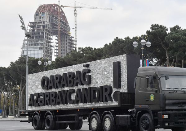 Bakıda parad - Sputnik Азербайджан