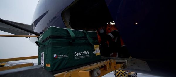 Вакцина Спутник V доказала эффективность - Sputnik Азербайджан
