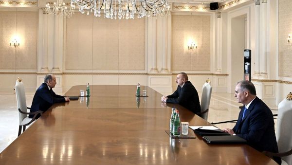 Azərbaycan Respublikasının Prezidenti İlham Əliyev dekabrın 18-də Rusiya Federasiyasının Federal Təhlükəsizlik Xidmətinin direktoru Aleksandr Bortnikovu qəbul edib - Sputnik Азербайджан