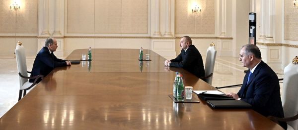 Azərbaycan Respublikasının Prezidenti İlham Əliyev dekabrın 18-də Rusiya Federasiyasının Federal Təhlükəsizlik Xidmətinin direktoru Aleksandr Bortnikovu qəbul edib - Sputnik Азербайджан