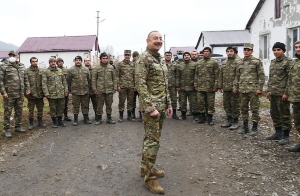 Президент Алиев: отважные азербайджанские солдаты продемонстрировали свою силу всему миру - Sputnik Азербайджан