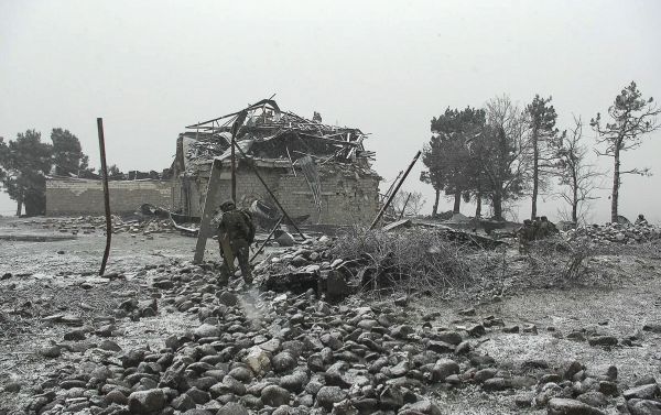  Инженерные подразделения российских миротворческих сил проводят разминирование северной окраины Ханкенди - Sputnik Азербайджан