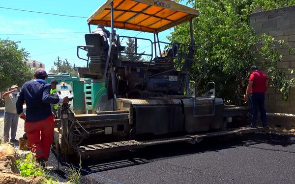 В поселке Бадамдар Сабаильского района столицы был проведен ремонт на улицах и дорогах в 1-м, 2-м и 3-м жилых массивах  - Sputnik Азербайджан