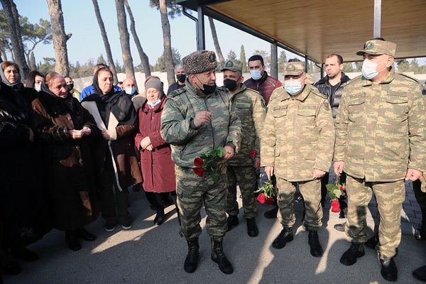 В Баку почтили память Национального героя Азербайджана Полада Гашимова - Sputnik Азербайджан