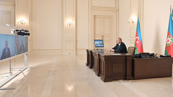 Prezident İlham Əliyev Anar Kərimovu mədəniyyət naziri təyin olunması ilə əlaqədar videoformatda qəbul edib - Sputnik Азербайджан