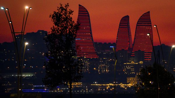 Вид на Пламенные башни (Flame Towers) в Баку, фото из архива - Sputnik Азербайджан