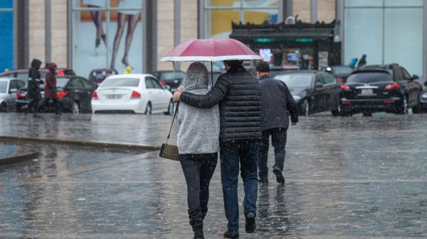 Дождливая погода в Баку - Sputnik Азербайджан