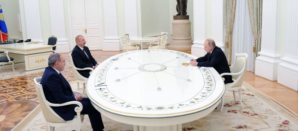 LIVE_СПУТНИК: Владимир Путин проводит трехсторонние переговоры по Нагорному Карабаху - Sputnik Азербайджан