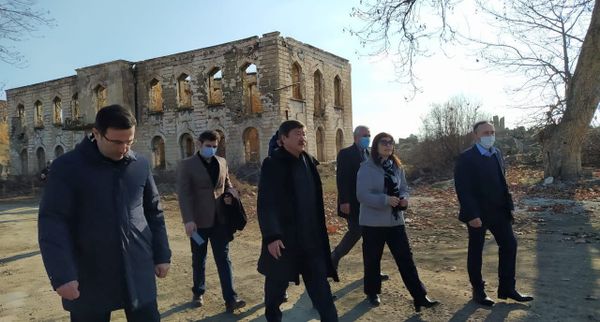 Освобожденные земли Азербайджана возродятся духовно и культурно - генсек ТЮРКСОЙ - Sputnik Азербайджан
