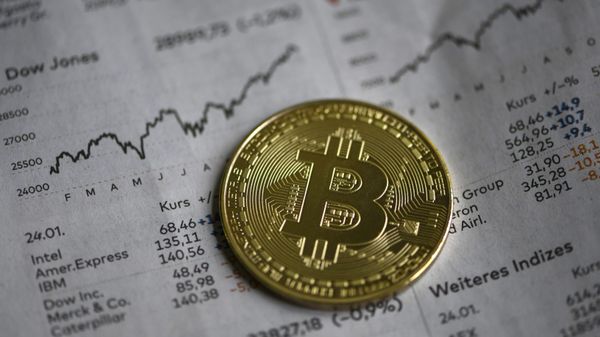 Визуальное изображение биткоина, фото из архива - Sputnik Азербайджан