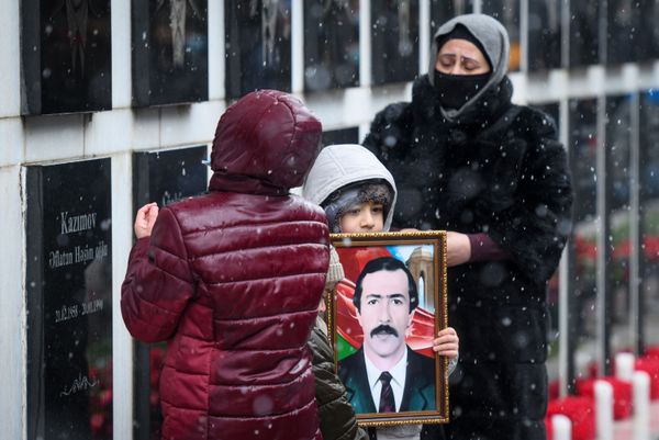 Траурное шествие на Аллее шехидов, 20 января 2021 год - Sputnik Азербайджан