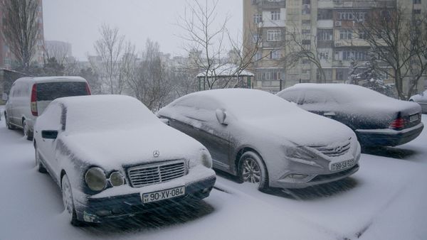 Снег в Баку  - Sputnik Азербайджан