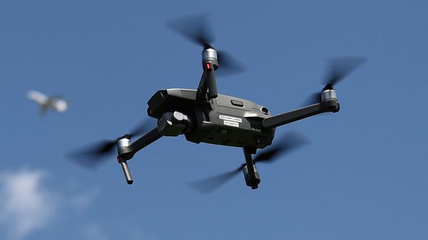 Дрон в небе, фото из архива - Sputnik Азербайджан