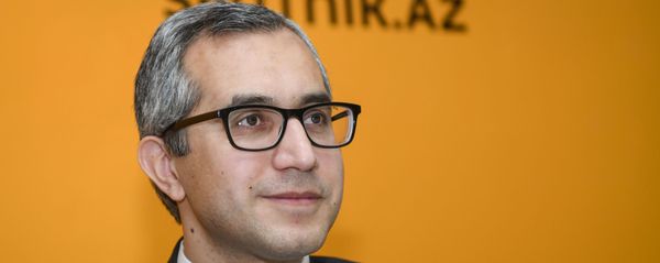 Эксперт по образованию Кямран Асадов - Sputnik Азербайджан