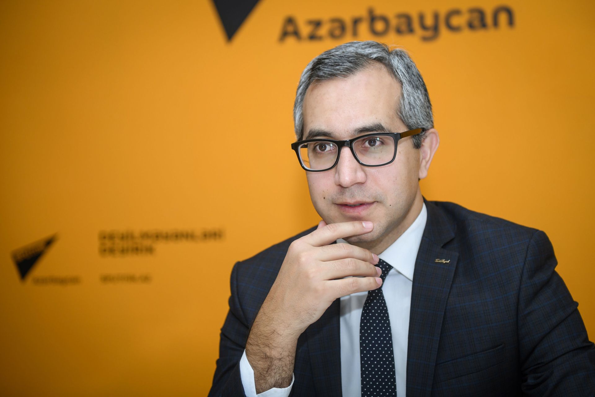 Эксперт по образованию Кямран Асадов - Sputnik Азербайджан, 1920, 24.09.2024