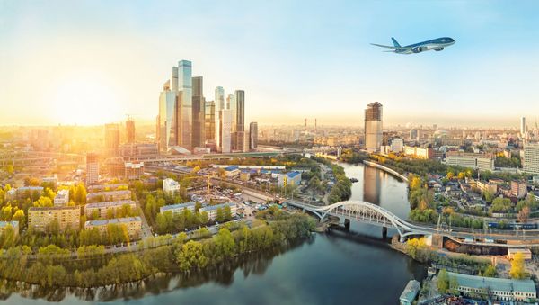 Самолёт AZAL над Москвой, фото из архива - Sputnik Азербайджан