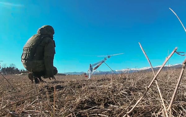 Российские расчеты БЛА Совместного Российско-Турецкого центра осуществляют контроль за соблюдением режима прекращения огня в Нагорном Карабахе - Sputnik Азербайджан