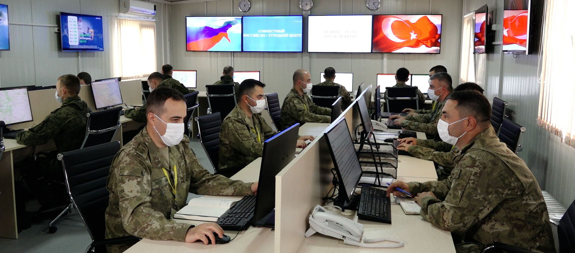 Мониторинг обстановки в Карабахе: видео из российско-турецкого центра в Агдаме - Sputnik Азербайджан, 1920, 06.02.2021
