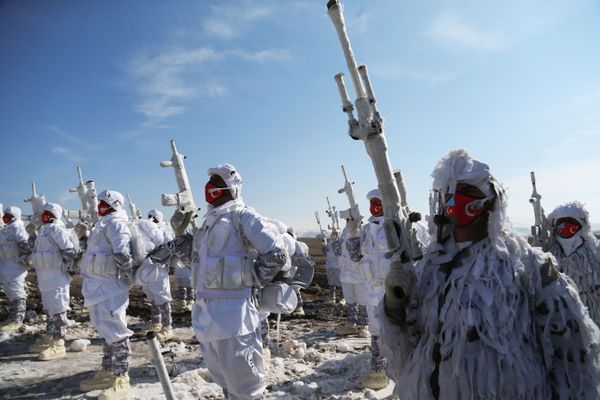 Азербайджанские и турецкие военнослужащие на «Зимних учениях 2021» в Карсе - Sputnik Азербайджан