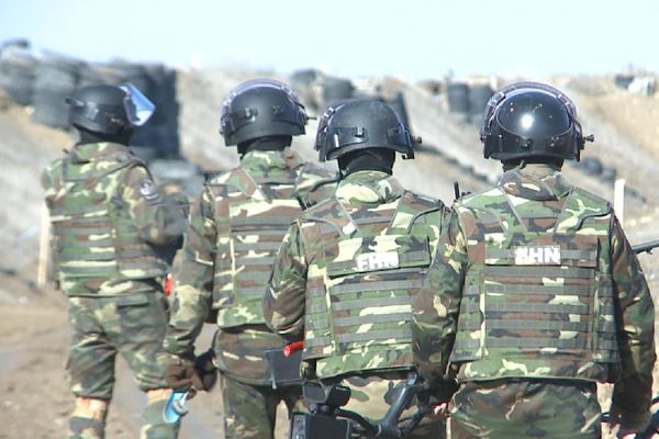 Пиротехники министерства по чрезвычайным ситуациям МЧС Азербайджана - Sputnik Азербайджан