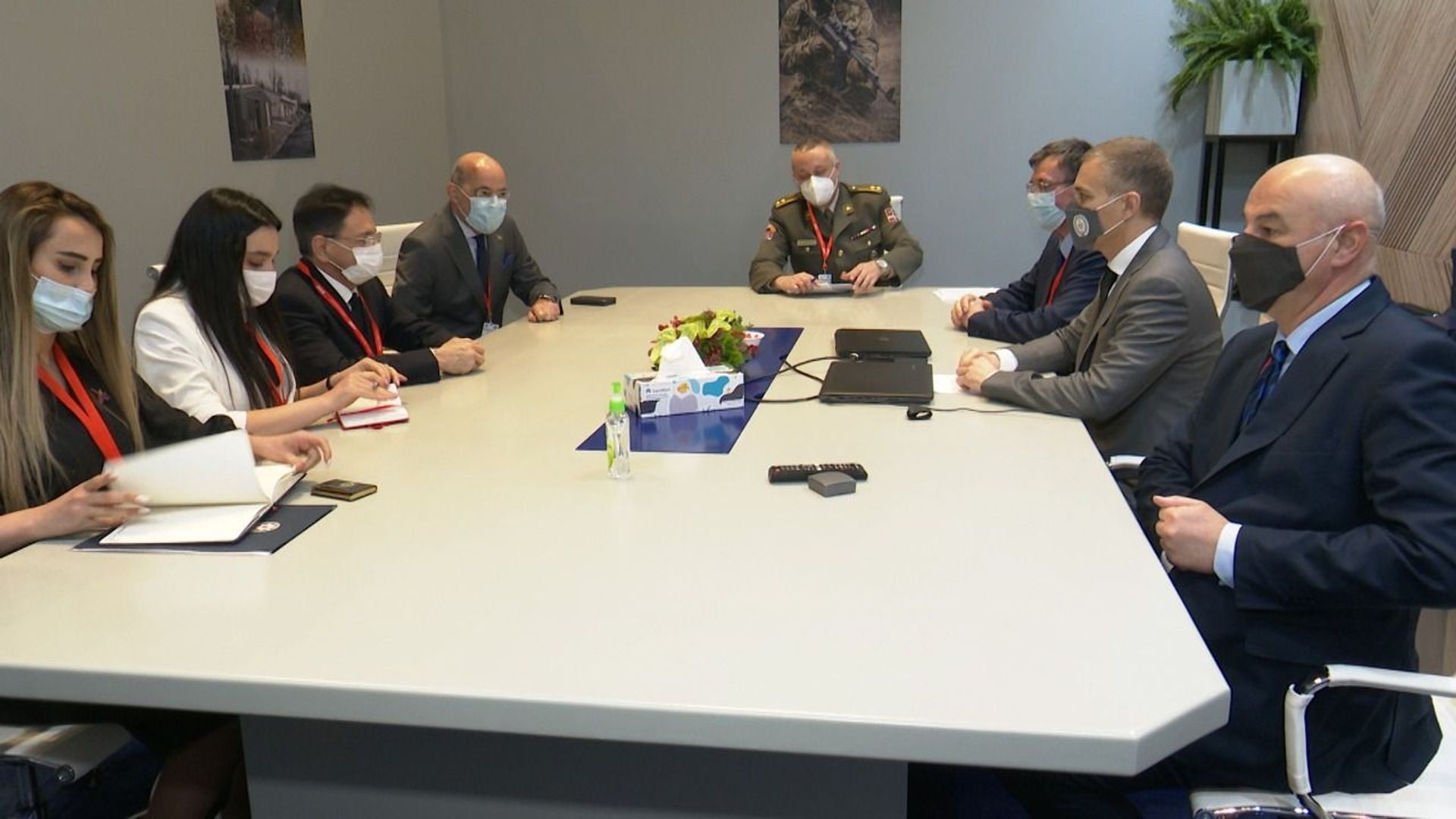 Министры Азербайджана и Сербии обсудили перспективы военно-технического сотрудничества - Sputnik Азербайджан, 1920, 22.02.2021