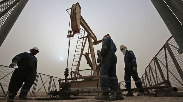 Нефтяная качалка в Иране, фото из архива - Sputnik Азербайджан