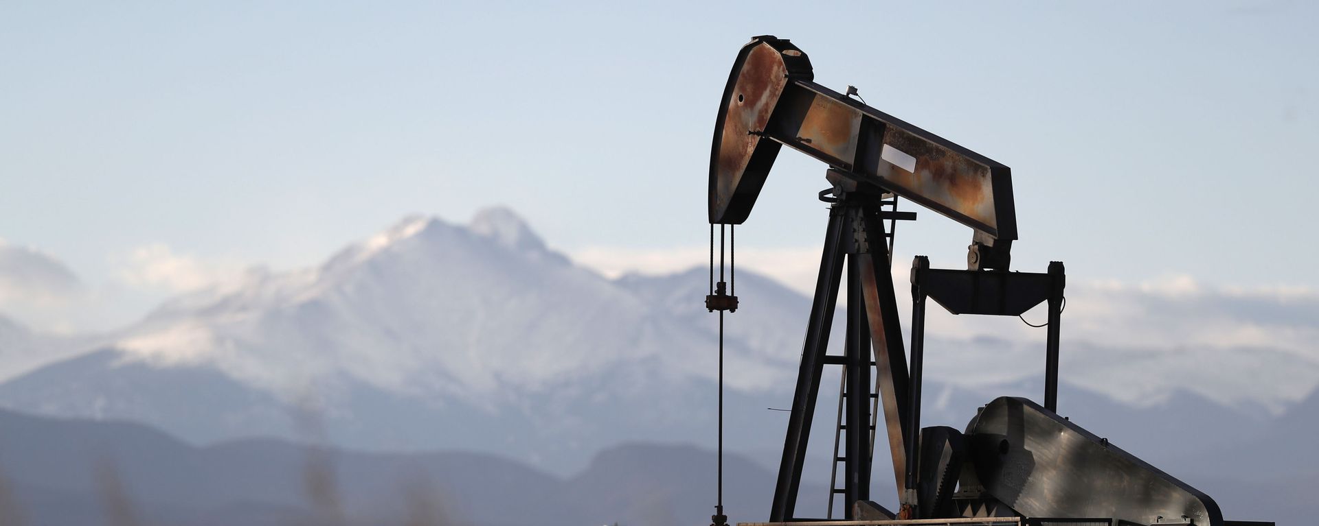 Нефтяная качалка, фото из архива - Sputnik Азербайджан, 1920, 13.10.2021