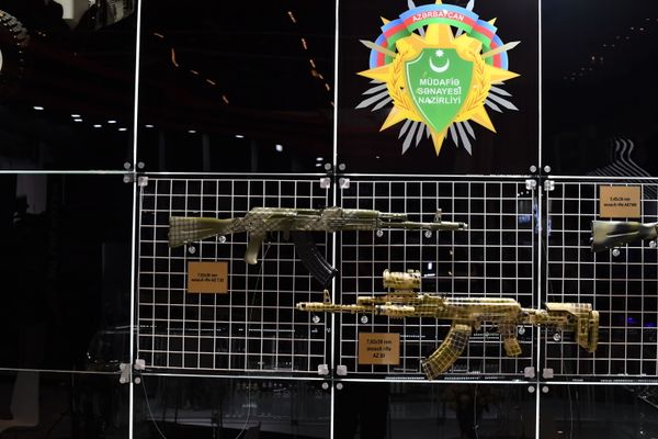 Выставка оборонной промышленности IDEX-2021 в Абу-Даби - Sputnik Азербайджан