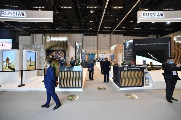 Выставка оборонной промышленности IDEX-2021 в Абу-Даби - Sputnik Азербайджан