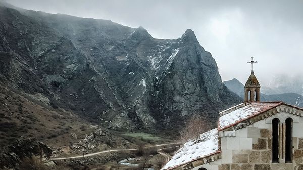 Azərbaycanın Laçın rayonun Husulu kəndində Ağoğlan məbədi-monastırı - Sputnik Азербайджан