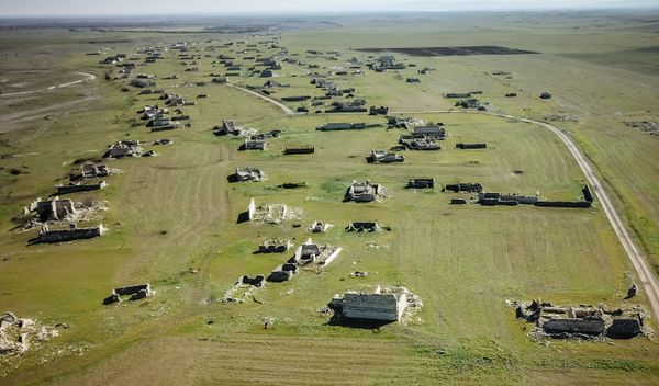 Füzulidə beynəlxalq hava limanının uçuş-eniş zolağının tikintisi - Sputnik Азербайджан