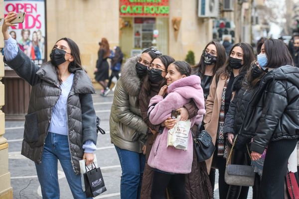 Bakıda 8 mart (Beynəlxalq Qadınlar Günü) bayramı - Sputnik Азербайджан