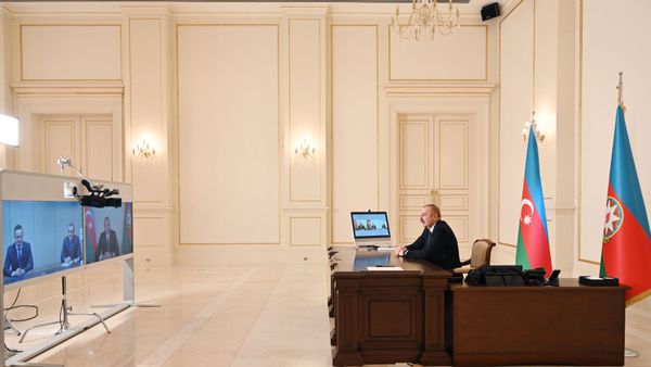 Prezident İlham Əliyev Macarıstanın xarici işlər və ticarət nazirini videoformatda qəbul edib - Sputnik Азербайджан
