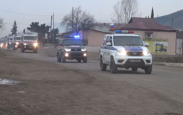 Доставка гуманитарной помощи российскими миротворцами в Кельбаджарский район - Sputnik Азербайджан