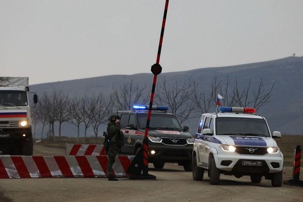 Доставка гуманитарной помощи российскими миротворцами в Кельбаджарский район - Sputnik Азербайджан