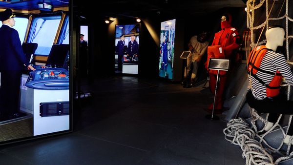 Музей на воде: почувствуй себя капитаном танкера Сураханы  - Sputnik Азербайджан