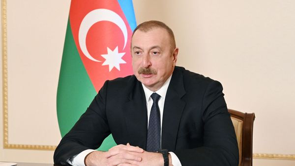 Президент Ильхам Алиев принял нового президента Европейского банка реконструкции и развития - Sputnik Азербайджан