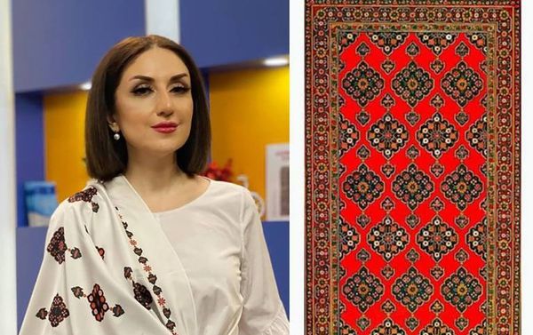 Гюльнара Халилова представила шелковые шарфы с орнаментами известных карабахских ковров - Sputnik Азербайджан