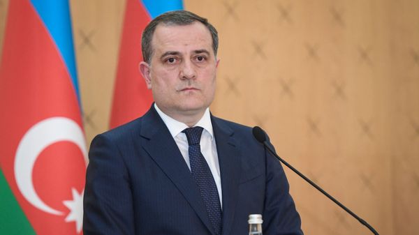 Министр иностранных дел Азербайджана Джейхун Байрамов - Sputnik Азербайджан