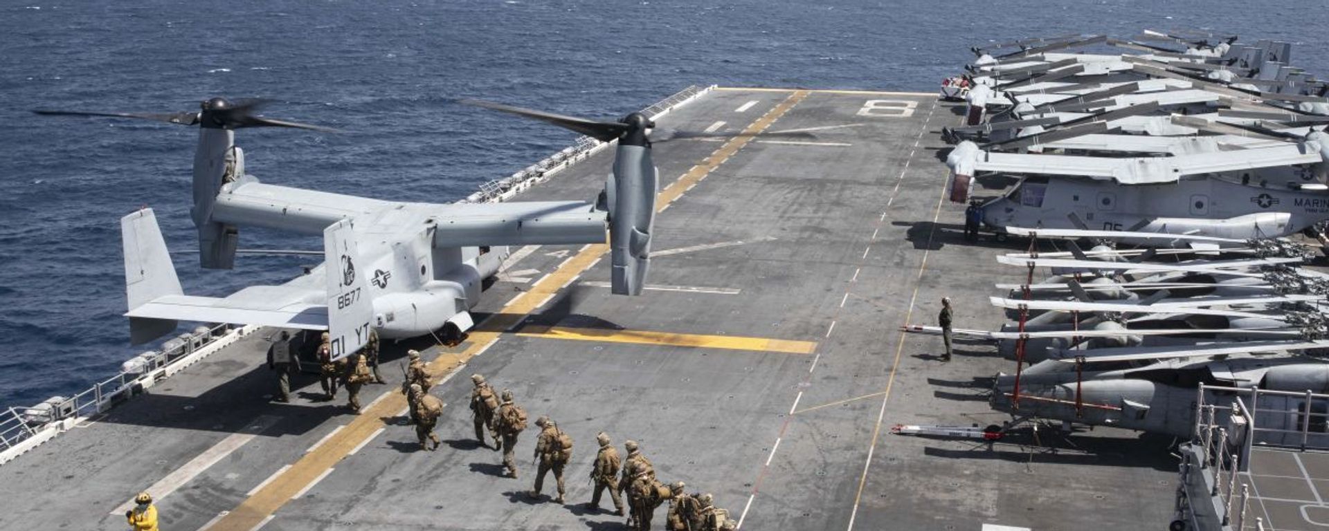 Bell V-22 Osprey — американский конвертоплан - Sputnik Азербайджан, 1920, 18.03.2021