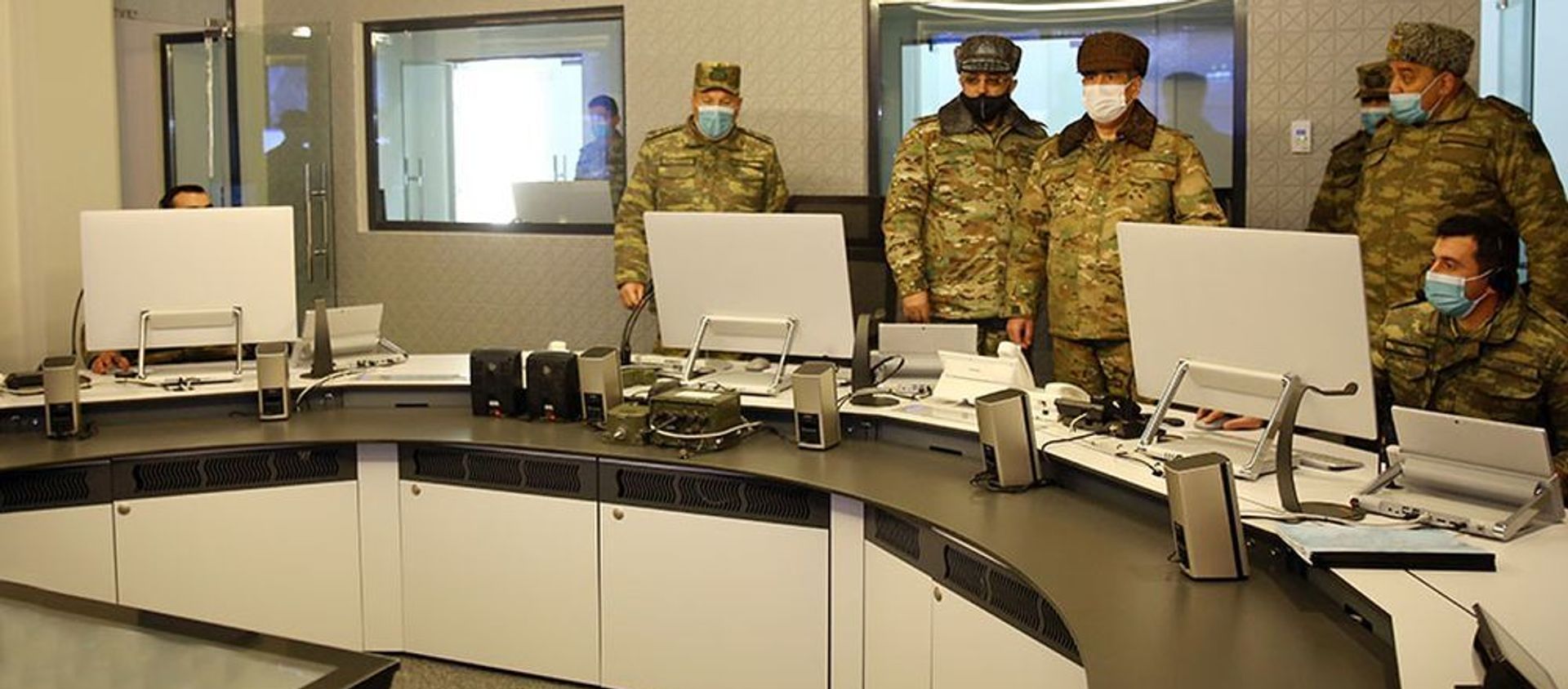 Закир Гасанов и руководящий состав министерства посетили Объединенный командный пункт - Sputnik Азербайджан, 1920, 17.03.2021