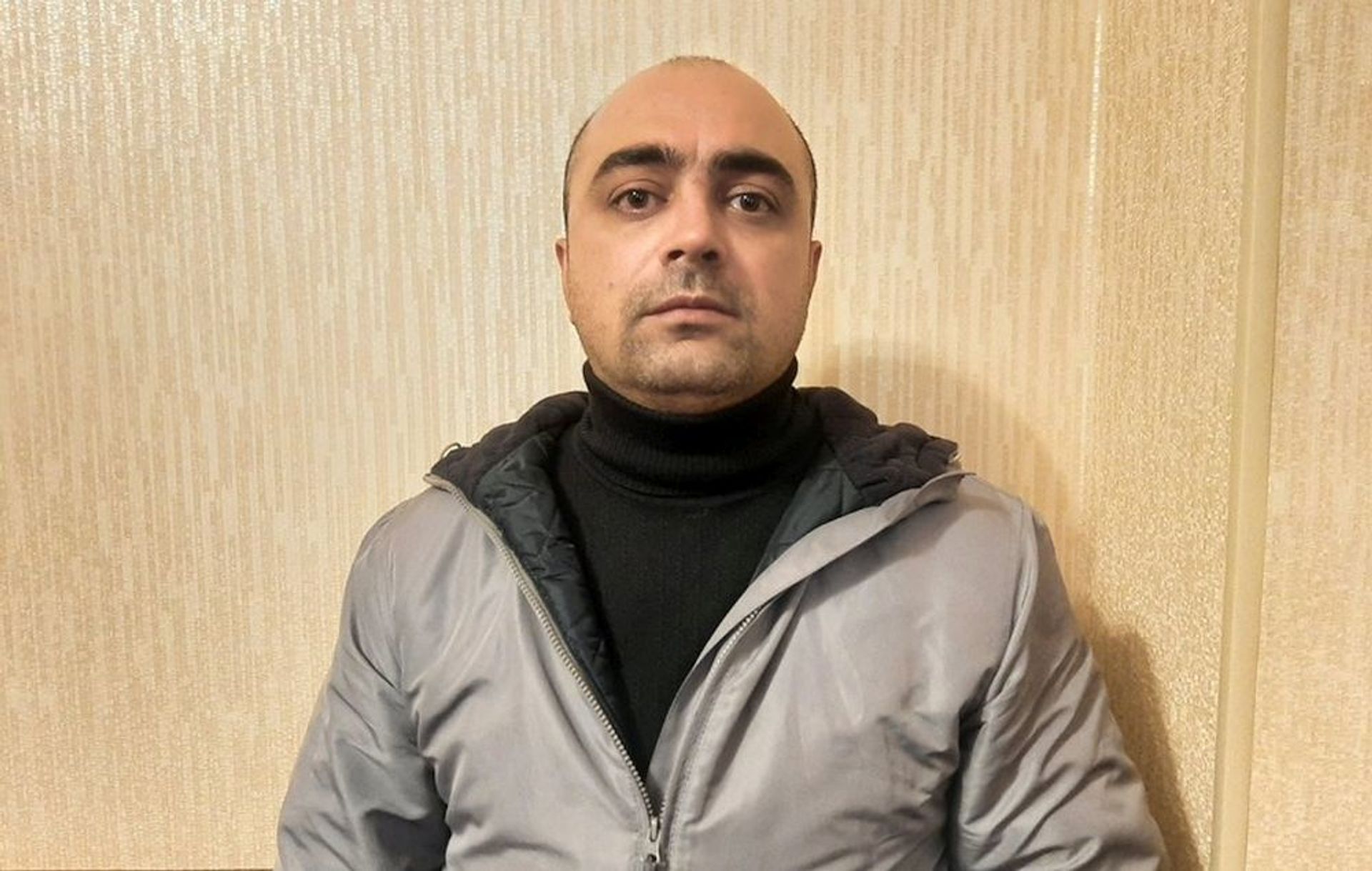 Сотрудник коммунальных служб вынес из дома добычи на семь тысяч манатов - фото - Sputnik Азербайджан, 1920, 18.03.2021