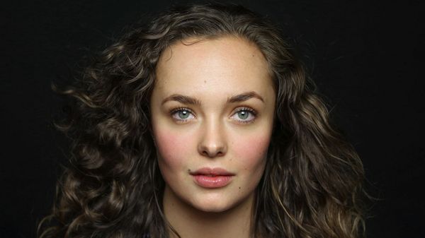 Девушка из англо-австрийской этнической группы в проекте The Ethnic Origins of Beauty - Sputnik Азербайджан